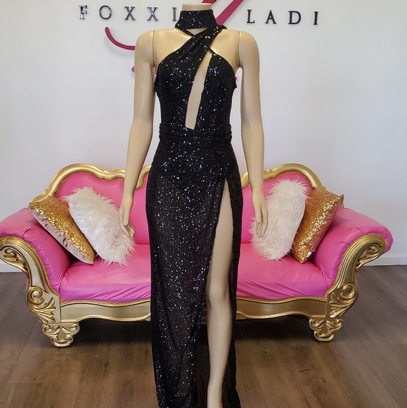Black sequin Gown - Picture 2 of 3